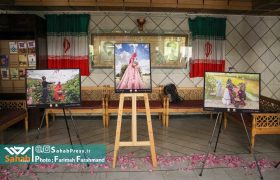 گزارش تصویری |  افتتاح نمایشگاه عکس گل و گلاب میمند عکاسان خبری فارس