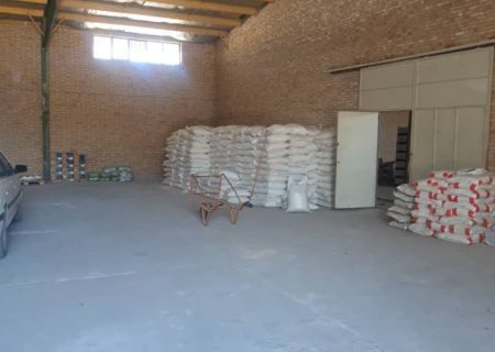 بازدید کارشناسان شرکت خدمات حمایتی کشاورزی استان فارس از انبار تعاونی روستایی شهید حجت اله زارع