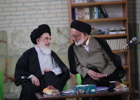 مذاکرات باید منجر به رفع تحریم ها شود/ دستگاه دیپلماسی نشان داده در قضیه مذاکرات تابع اوامر رهبری است