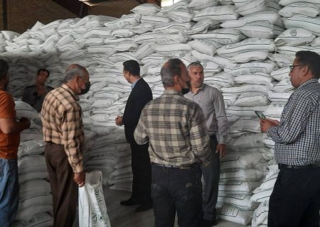 بازدید و نظارت مدیریت شرکت خدمات حمایتی کشاورزی فارس بر نمونه گیری کودهای داخلی