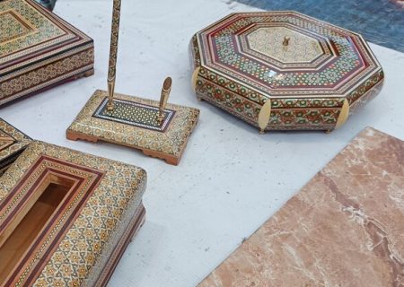 بازاریابی؛ حلقه مفقوده صنایع دستی شیراز/ لزوم سرمایه‌گذاری برای ایجاد زنجیره فروش