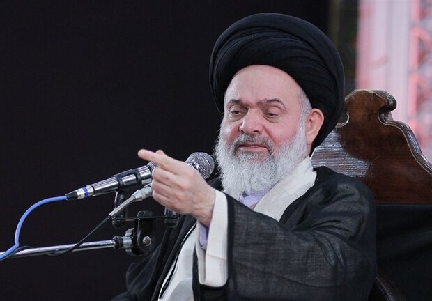 در شناخت نسل جوان بازنگری داشته باشیم