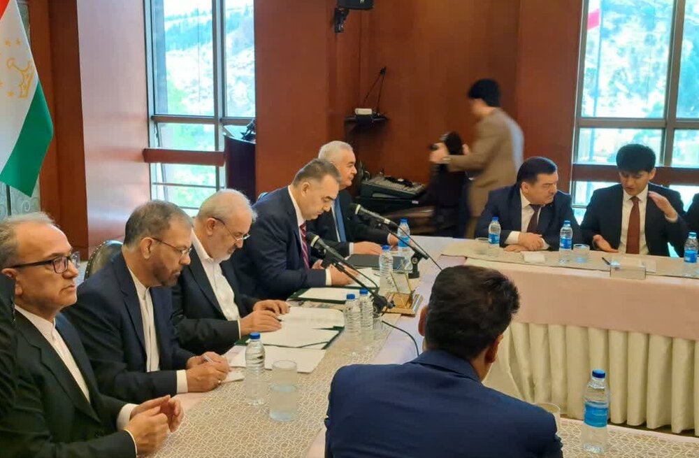 ۵ سند همکاری اقتصادی بین ایران و تاجیکستان امضاء شد