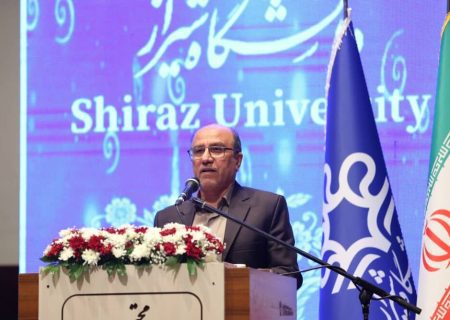 حمایت مادی و معنوی از اساتید مؤثرترین راه برای جلوگیری از مهاجرت نخبگان است