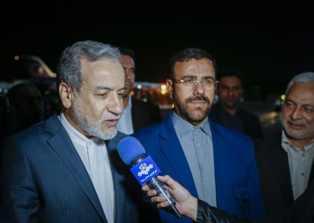 وزیر امور خارجه وارد شیراز شد