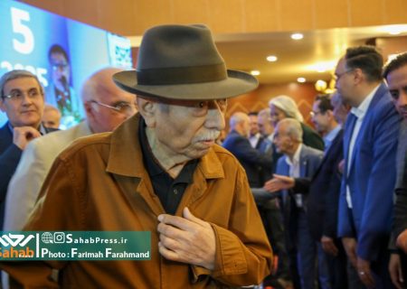 لزوم توجه به برنامه های هنری؛ باعث افتخاراست که شهروند شیراز شده ام