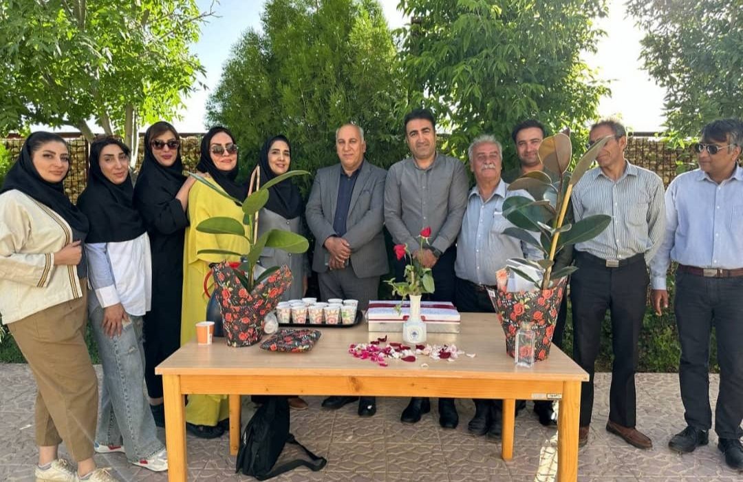 روز ماندگار در دهکده سلامت/ بزرگداشت مقام استاد با ابتکار دانشجویان رشته مددکاری
