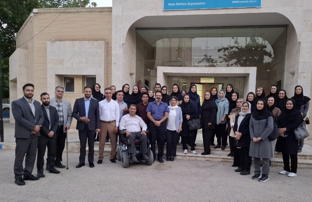 لبخند عدالت در شیراز شکوفا میشود / نشست تخصصی سلامت دهان افراد دارای معلولیت با رونمایی از پروژه «گلخند»