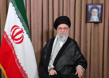 آمریکایی‌ها بدانند ملت ایران تسلیم‌شدنی نیست/ تمجید از رفتار مردم