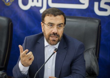 تأکید استاندار فارس بر لزوم تأمین کالاهای اساسی و پایش مستمر بازار