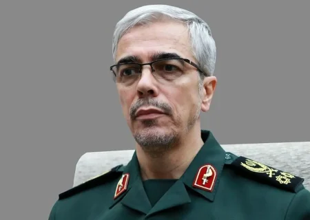 سرلشکر باقری در حمله تروریستی اسرائیل به شهادت رسید