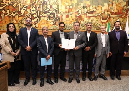 درخشش رسانه‌ای فارس در ورزش همگانی؛ تقدیر فدراسیون از رکوردشکنی ۱۶۵ هزار نفری «صبح و نشاط» در شیراز
