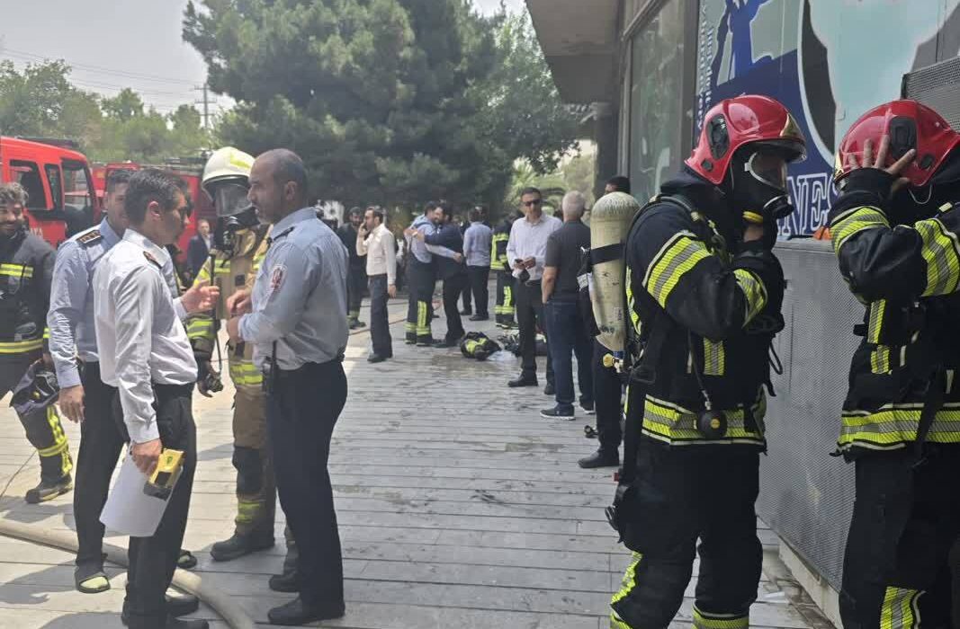 آتشسوزی یک باشگاه ورزشی در شیراز مهار شد