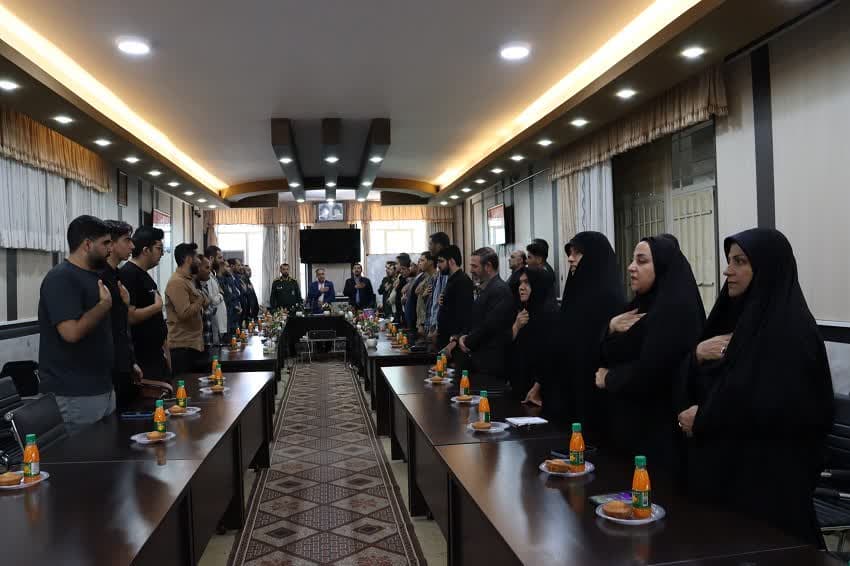 بسیج دانشآموزی، فضای شادی و نشاط را در بین خود و سایر دانشآموزان تقویت کند