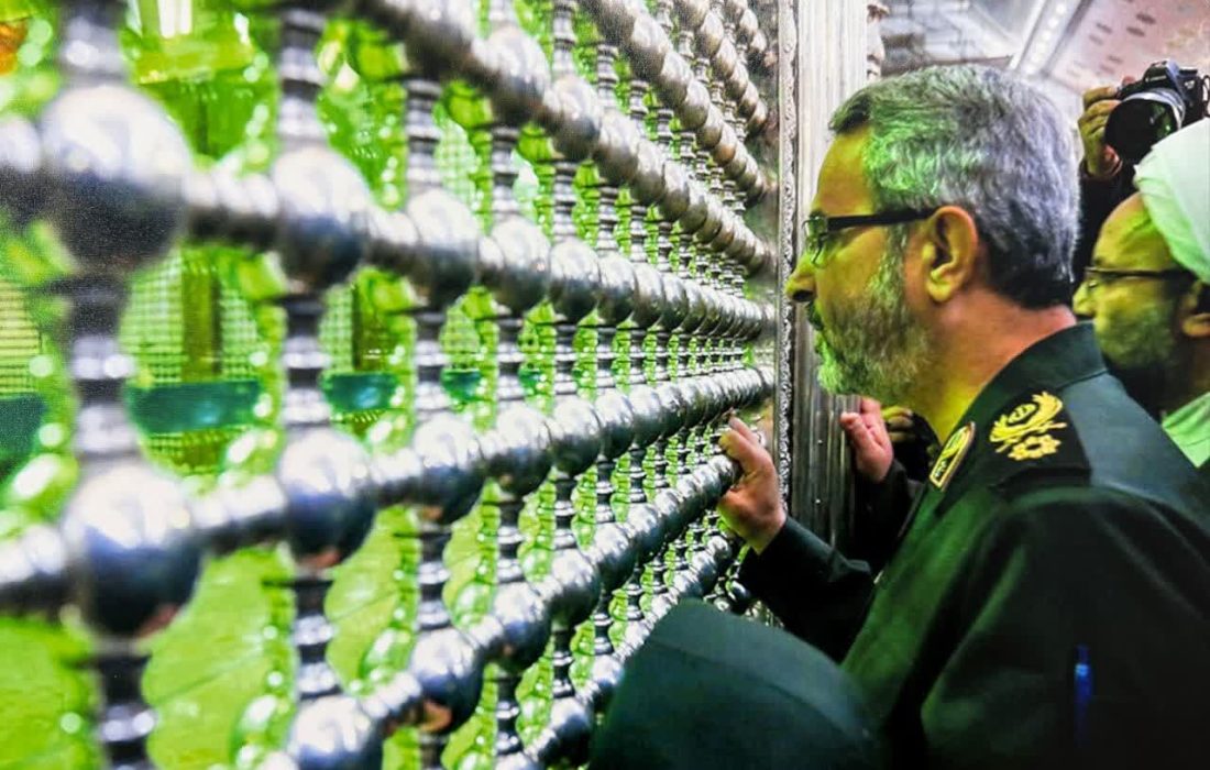 او غلامِ حسین بود