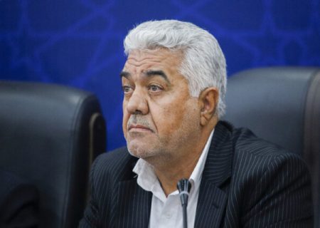 تحقق شعار «سرمایه‌گذاری برای تولید» در گرو مبارزه مؤثر با قاچاق کالا و ارز است