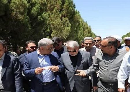 اولویت‌گذاری بر جذب گردشگران خارجی/پاسارگاد مایه افتخار و خاستگاه تمدن ایران