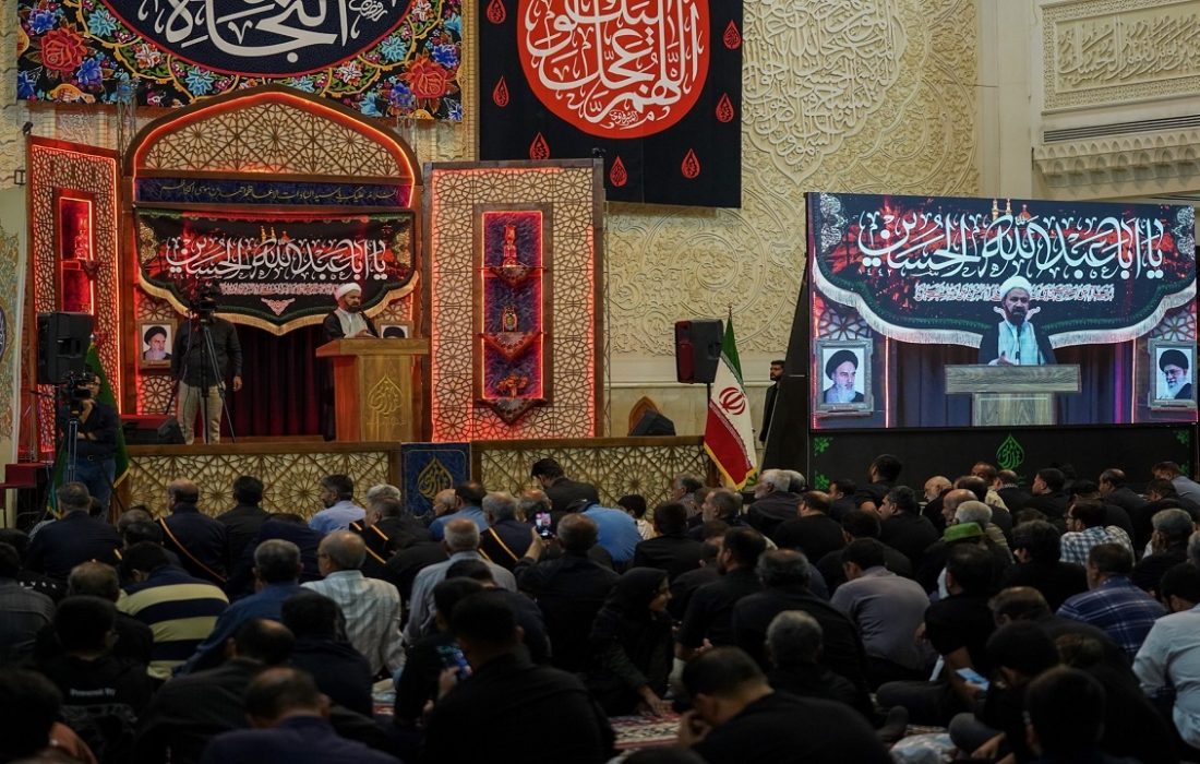 شامگاه اربعین در سومین حرم اهل بیت با نوای لبیک یا حسین