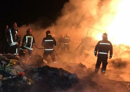 مهار آتش‌سوزی گسترده در انبار تولید فیلتر در شیراز