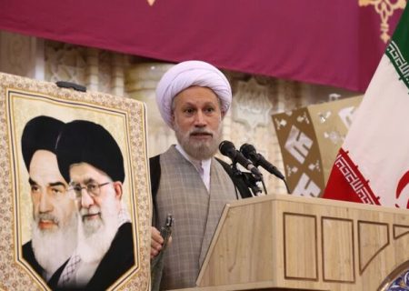 ساخت مدرسه در فارس اولویت فوری است / انتقاد از ساخت ویلا به جای سرمایه‌گذاری تولیدی