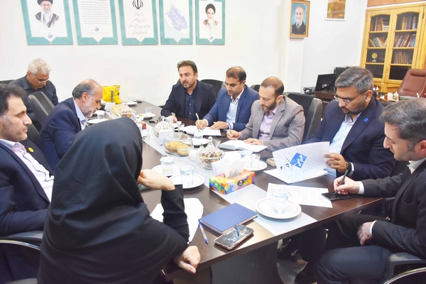 کتاب‌، مهمان سیاه چادرهای عشایر فارس