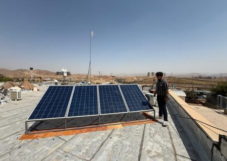 سیستم خورشیدی در مجموعه ارتفاعات شهرداری شیراز نصب و راه‌اندازی شد