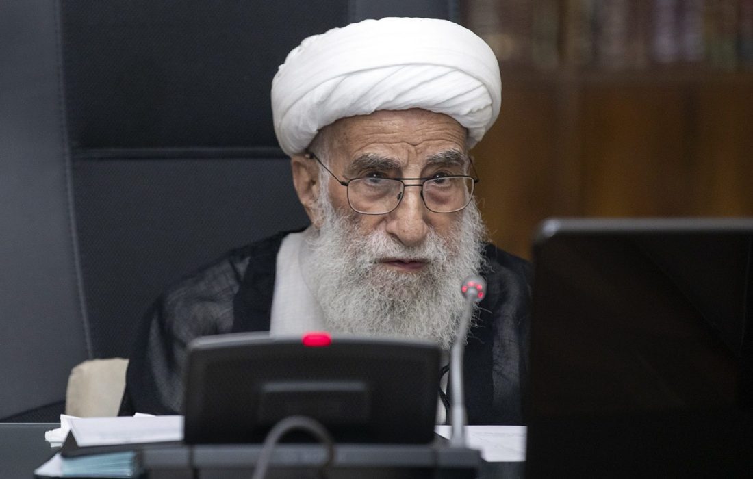 روش مدیریتی شهیدان رجایی و باهنر الگوی حل مشکلات کشور است / تأکید بر حفظ اتحاد و خدمت بی‌وقفه