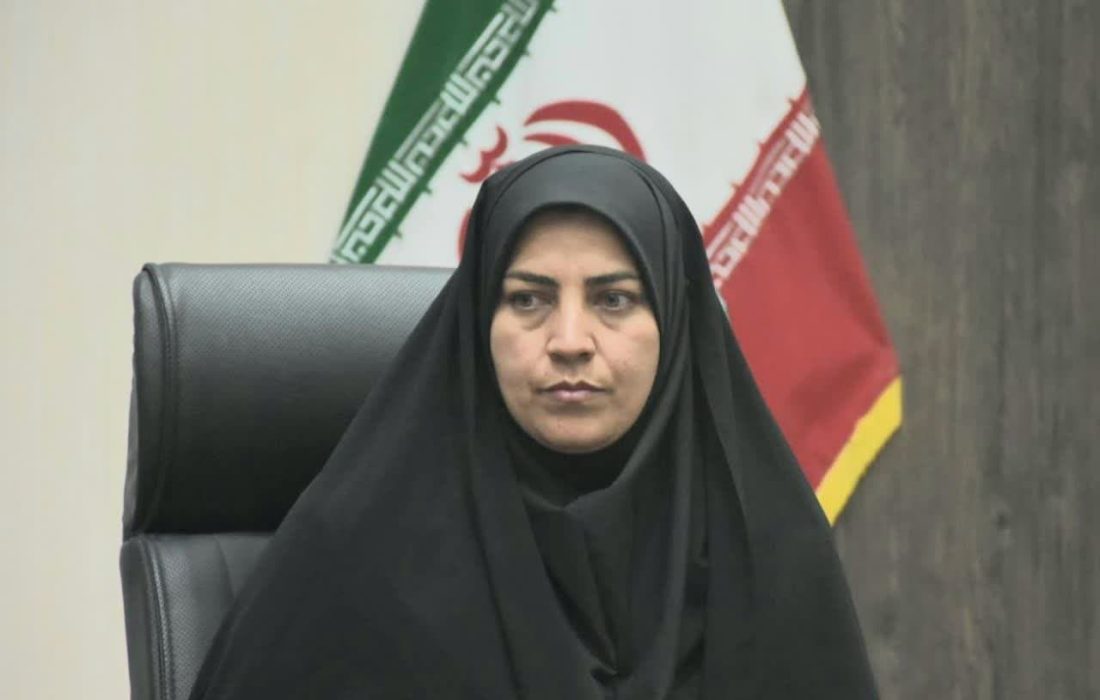 کتابخانه های عمومی خرامه به یک بانوی کتابدار سپرده شد