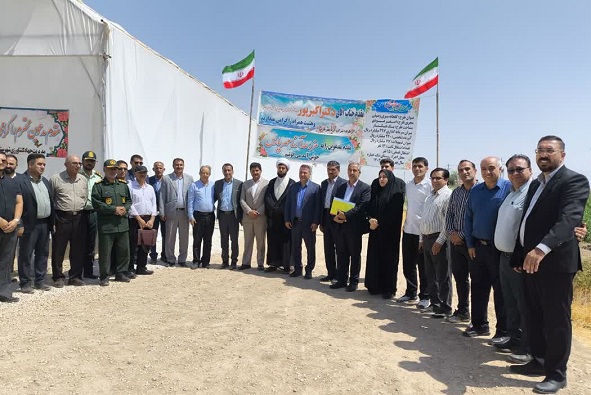 افتتاح گلخانه هوشمند سبزی و صیفی در بیضا