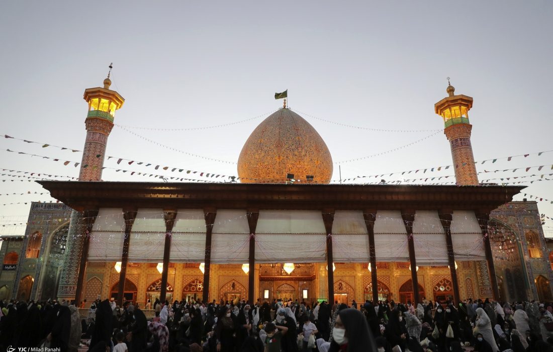 ویژه برنامههای گرامیداشت هفته وحدت در حرم شاهچراغ (ع)