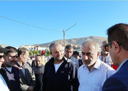 پیاده‌روی خانوادگی با محوریت گلزار شهدا نماد همبستگی اجتماعی و نشاط شهری است