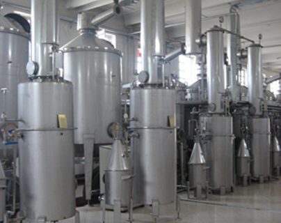 جذب بیش از ۲۶۰ هزار تن ماده خام در چرخه صنایع فیروزآباد