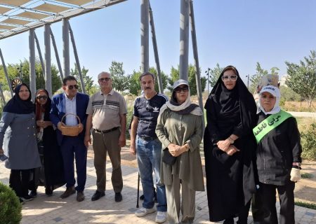 صبحی پرانرژی / پیشکسوتان فارس با ورزش و پیاده‌روی زادروز پیامبر(ص) را جشن گرفتند