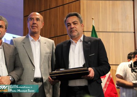 آبفا استان فارس موفق به کسب عنوان دستگاه اجرایی برتر جشنواره شهید رجایی شد