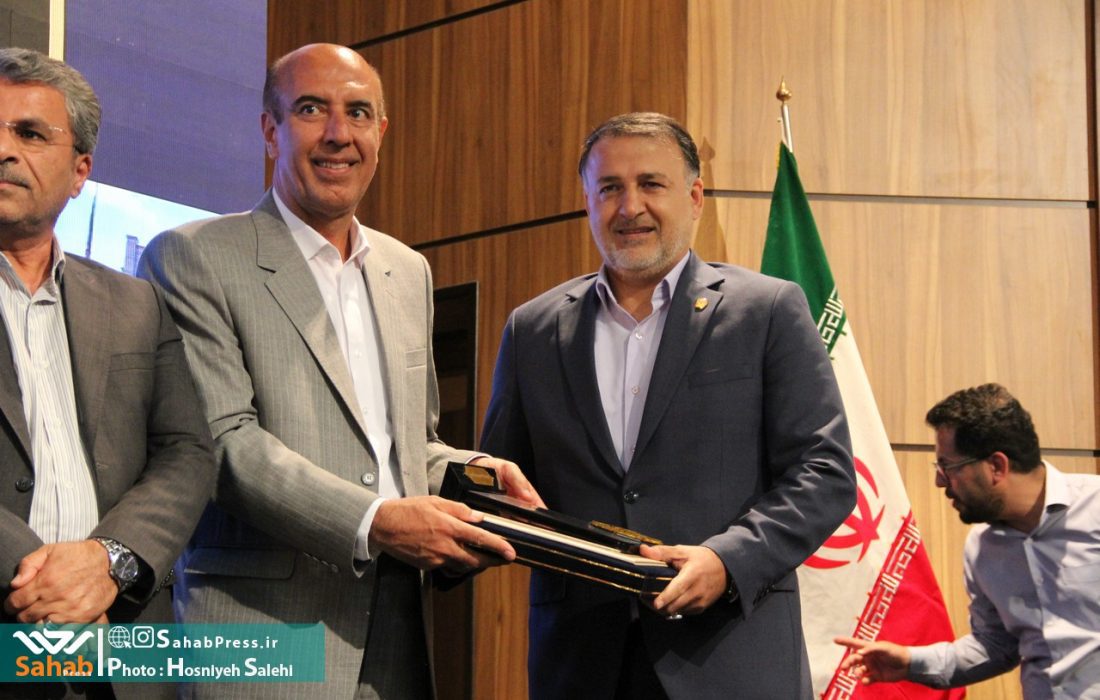 مدیریت شعب بانک سپه فارس به کسب عنوان دستگاه اجرایی برتر جشنواره شهید رجایی شد