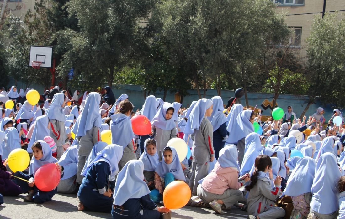 تداوم اجرای طرح “هر روز یک زباله از زمین برمیداریم” در مدارس شیراز