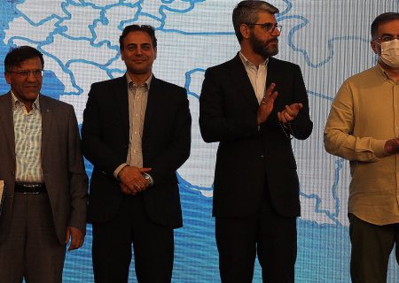 درخشش مخابرات فارس در گردهمایی مدیران مخابرات ایران و ارتباطات سیار و کسب رتبه برتر حوزه فنی ارتباطات سیار کشور