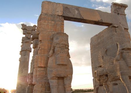 تعطیلی مجموعه جهانی تخت‌جمشید برای اجرای ارکستر