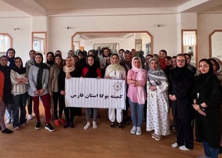 دوره مربیگری یوگا  درجه ۳ بانوان  در شیراز برگزار شد