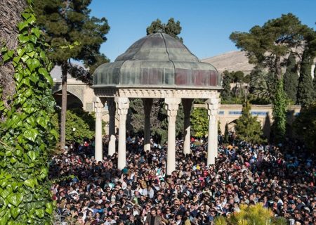 حافظیه میزبان گردشگران با چهره ای نو؛ مرمت آرامگاه با اعتبار ۲۳ میلیارد ریال