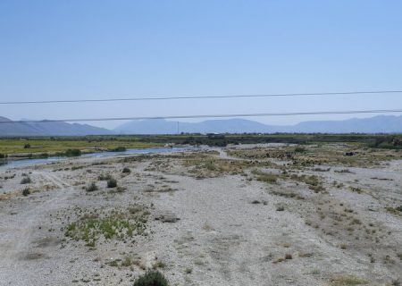 خشکی گسترده تالاب‌های فارس/ هشدار درباره فرونشست و فروریزش زمین در اطراف تالاب‌ها