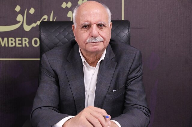 حمایت مسئولان و رفع بروکراسی اداری، کلید تحول اقتصادی است