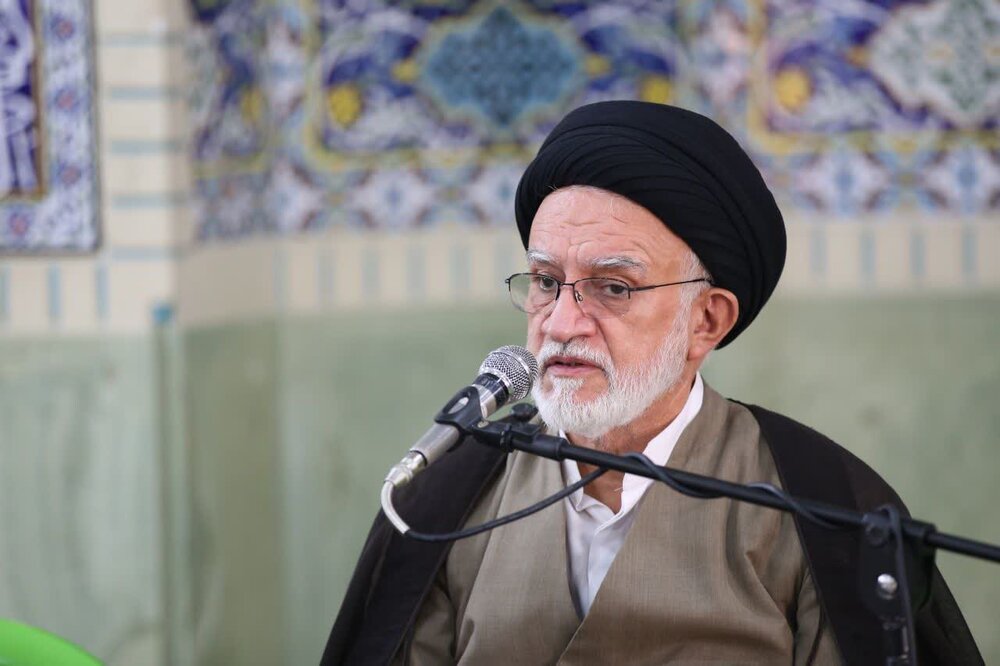 تأکید دبیر جامعه روحانیت شیراز بر پیوند سلامت جسم و معنویت