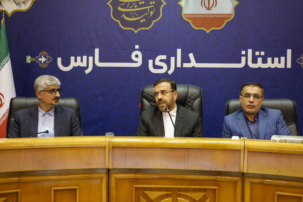 ظرفیتهای باغی فارس باید با صنایع تبدیلی و صادرات هدفمند تقویت شود