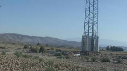 نصب آنتن و برق‌رسانی سایت همراه اول در روستای سعادت آباد بخش شیبکوه شهرستان فسا