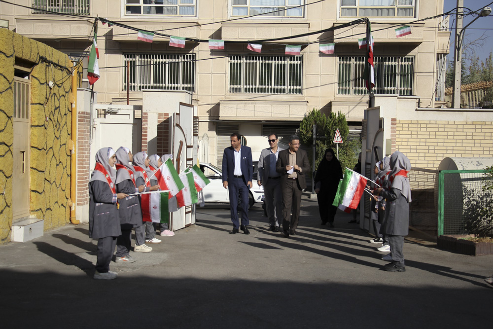 ۵۱ هزار دانشآموز نیازمند فارس در انتظار حمایت هستند