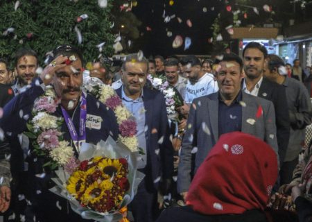 طلای اراده در دهلی‌نو / درخشش قهرمانان فارس در جهان و استقبال باشکوه در شیراز