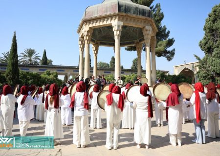 گزارش تصویری | آئین گلباران آرامگاه حضرت حافظ شیرازی