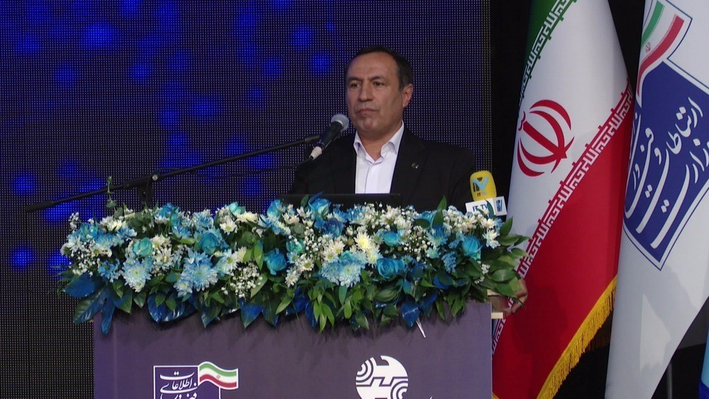 از کوچهی سیم مسی تا شاهراه فیبر نوری؛ مسیر اجتنابناپذیر برای ورود به عصر هوش مصنوعی