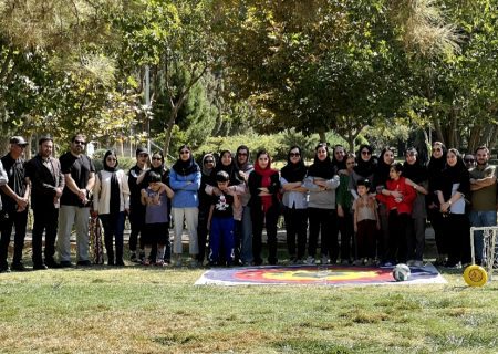 برگزاری ویژه‌برنامه «یوگا برای مادران» در هفته تربیت بدنی و ورزش با هدف ارتقای سلامت خانواده‌های دارای فرزند اتیسم در شیراز